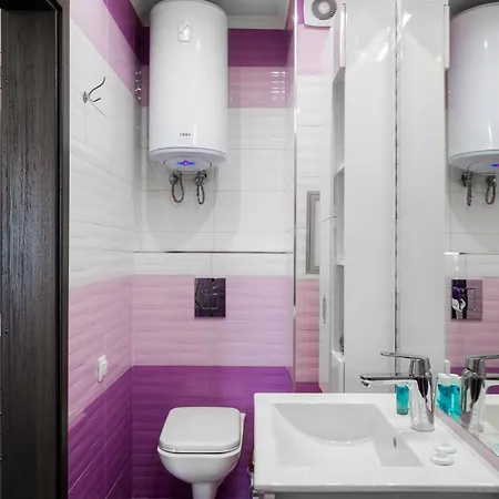 Apartmán Feel At - 2bd Flat With Parking By Flat Mаnager
