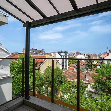 公寓 Feel At - 2bd Flat With Parking By Flat Mаnager