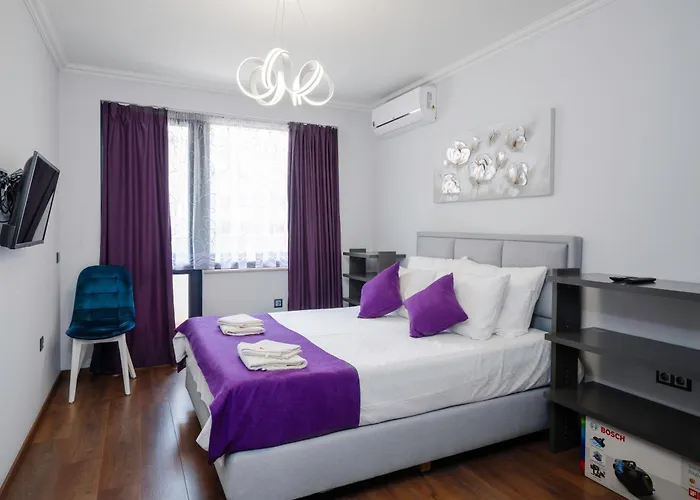 Feel At - 2bd Flat With Parking By Flat Mаnager София